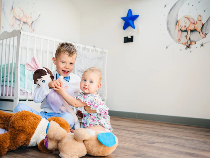trzy córy przygotowania rodzeństwo