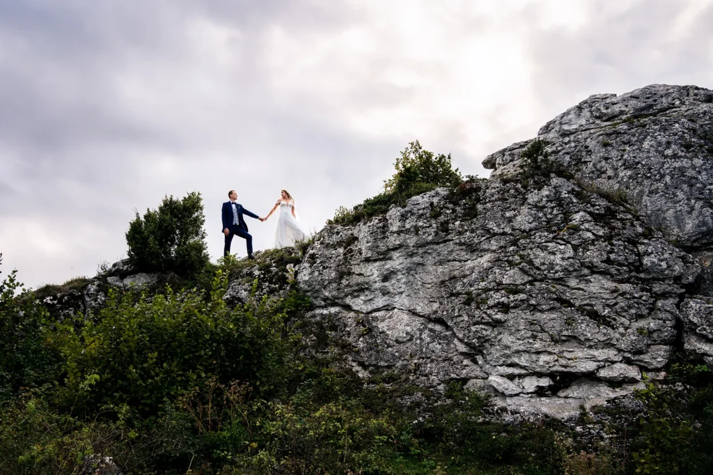 para młoda góra zborów plener ślubny